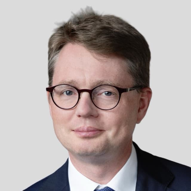 Dr. Florian Reuther